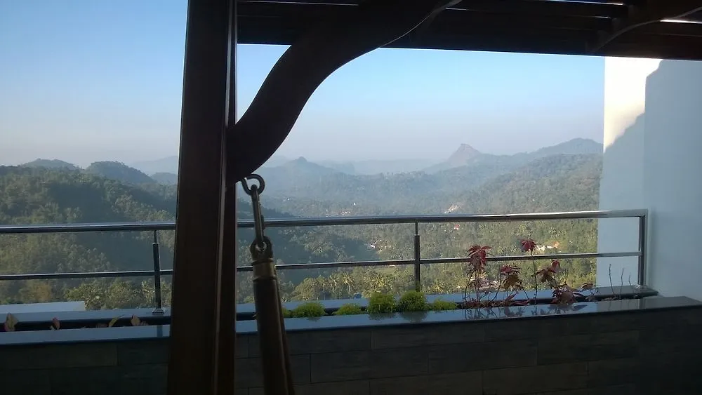 Hotel The Panoramic Getaway Munnar