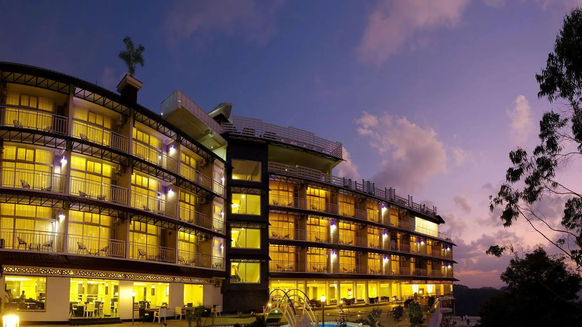 Hotel The Panoramic Getaway Munnar